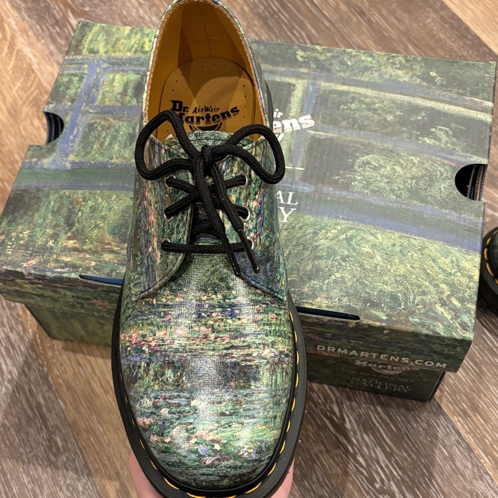 Dr. Martens X The National Gallery Oxfords - Picture 2 of 4